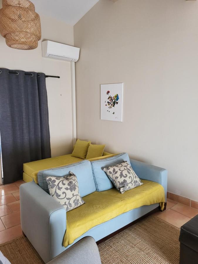 La Chouette De Camargue Apartment Aigues-Mortes Bagian luar foto