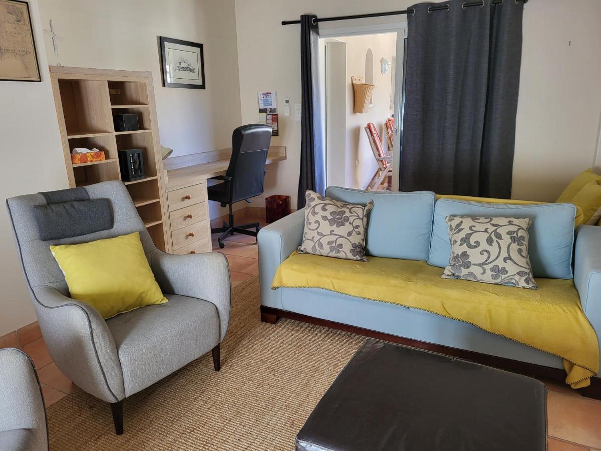 La Chouette De Camargue Apartment Aigues-Mortes Bagian luar foto
