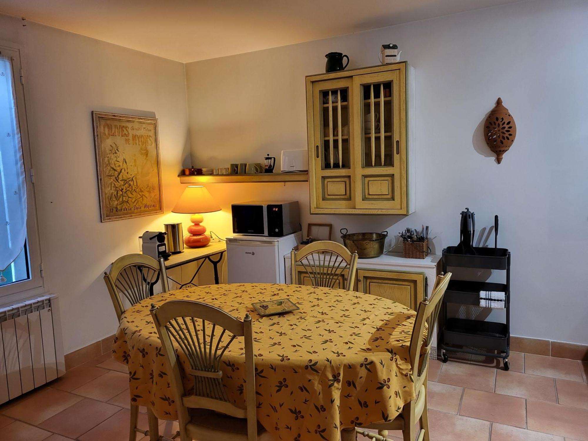 La Chouette De Camargue Apartment Aigues-Mortes Bagian luar foto